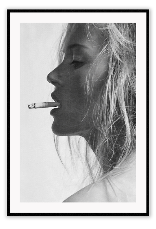Kate Moss Smoking