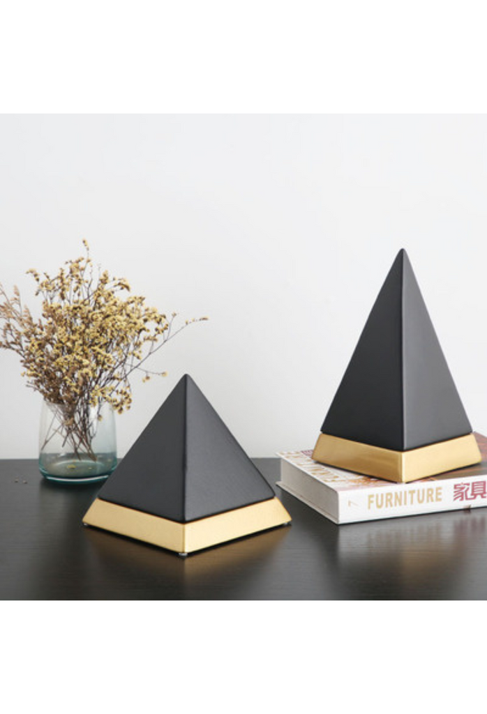 Pyramid Small - Black