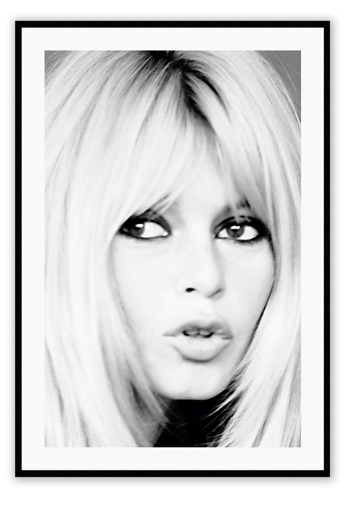 Photography print model iconic celebrity brigette bardot black and white eyes blonde 