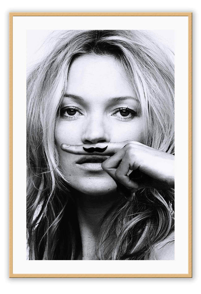 A black and white fashion photography wall art with the english model Kate Moss. | Wall Art D≈Ωcor