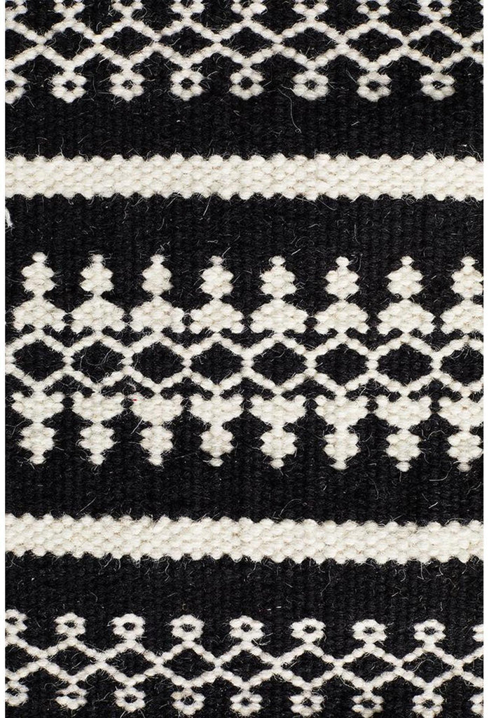 Sudi Ester Delicate Lace Woollen Rug Black