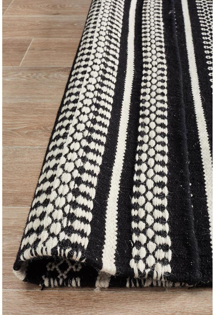 Sudi Ester Delicate Lace Woollen Rug Black
